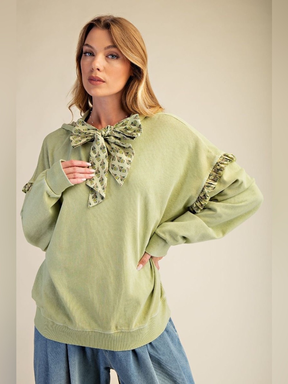 E2 New Easel Sage Green Bow-Tie Ruffle Sweatshirt